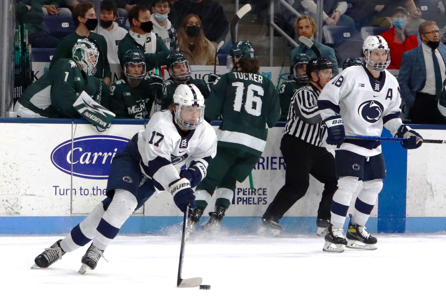 Men's Ice Hockey vs. Michigan State McLane Possession